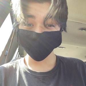 Meet your Posher, Damien